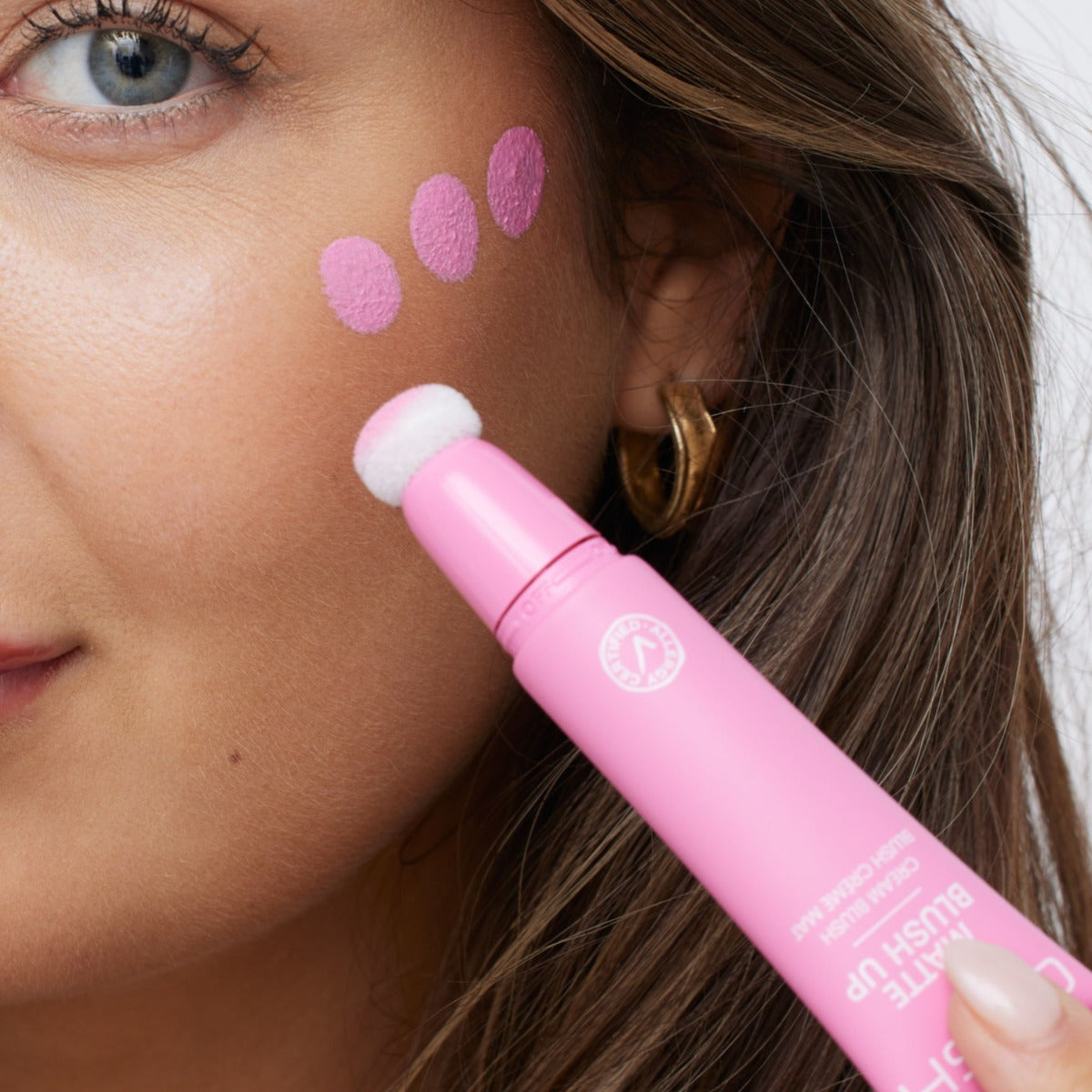 Matte Blush Up - 001 Hot Pink