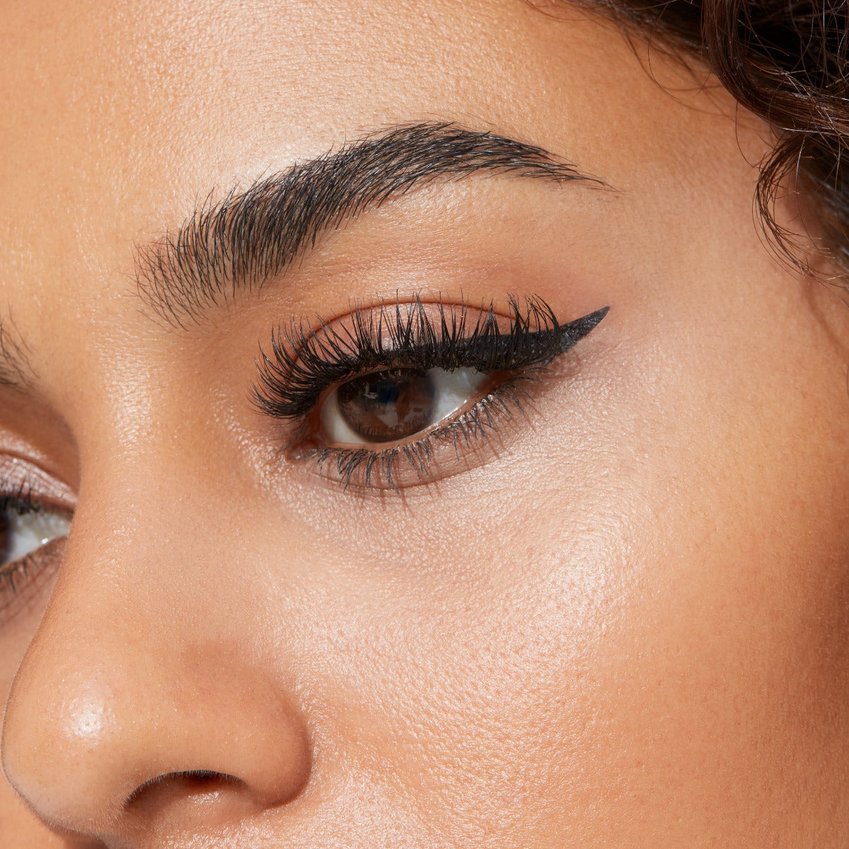 Velvet Touch Eye Liner - Black Ink
