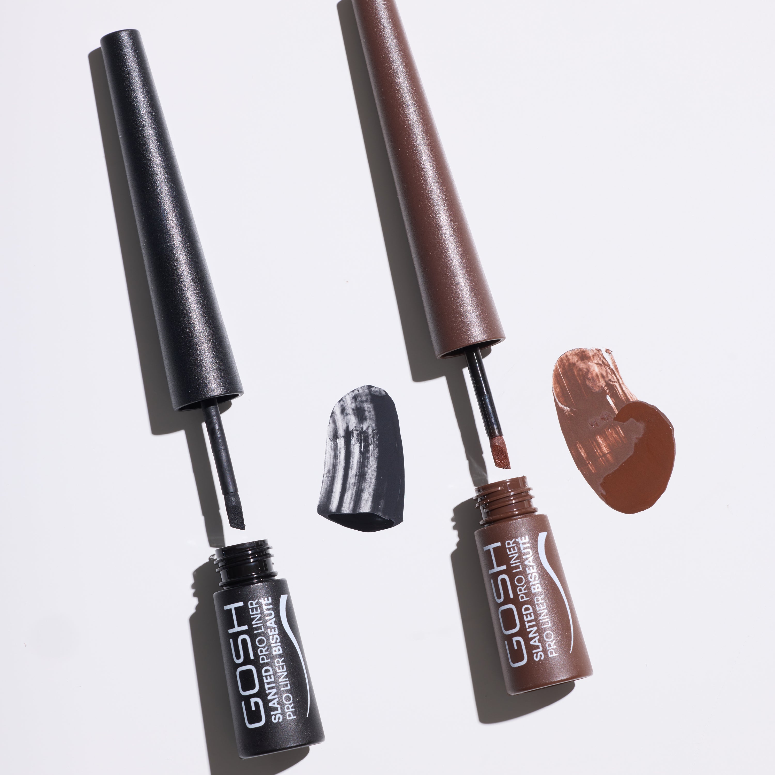 Slanted Pro Liner - 002 Matt Black