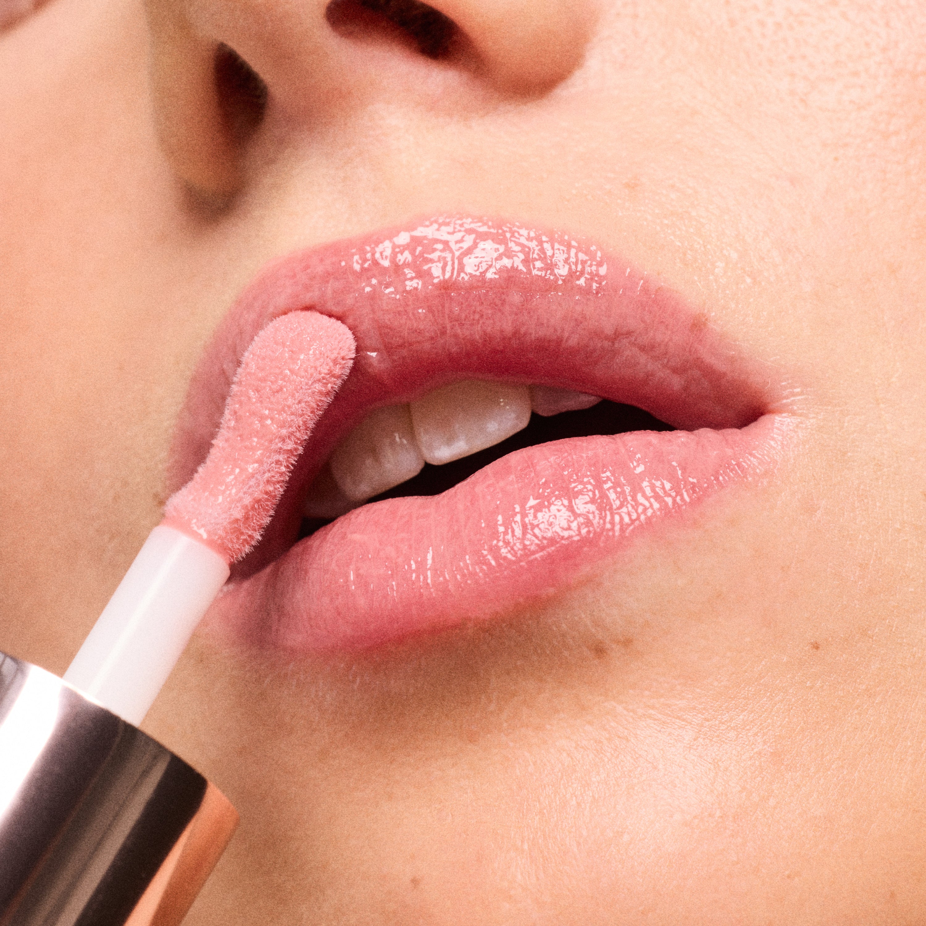 Lip Glaze - 004 Vintage Rose