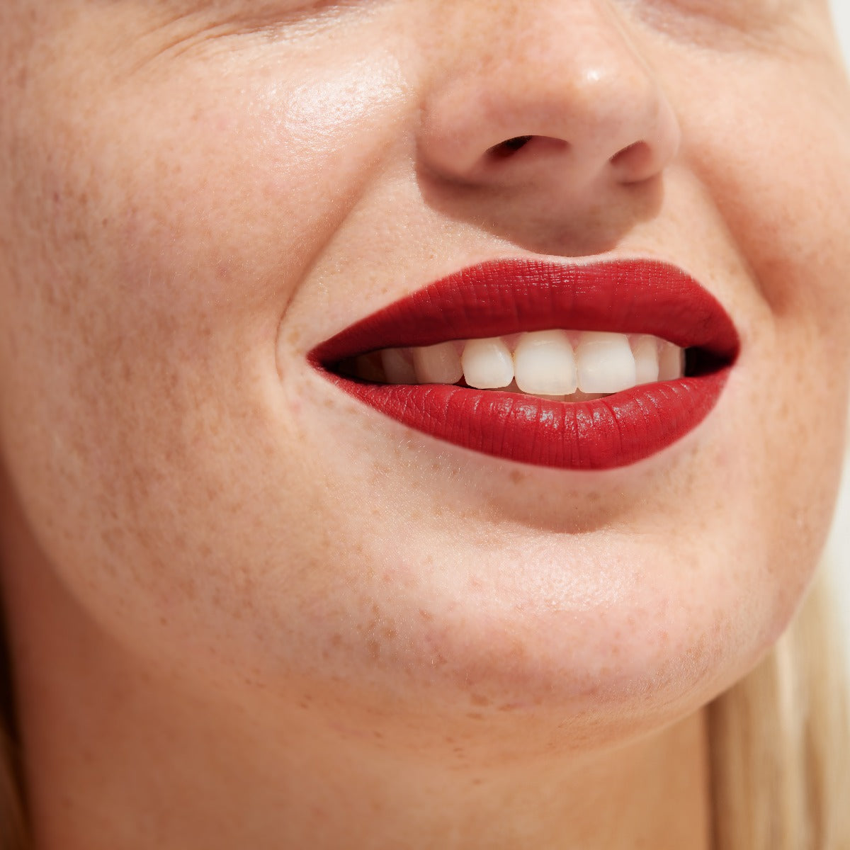 Velvet Touch Lipstick - 166 Divine